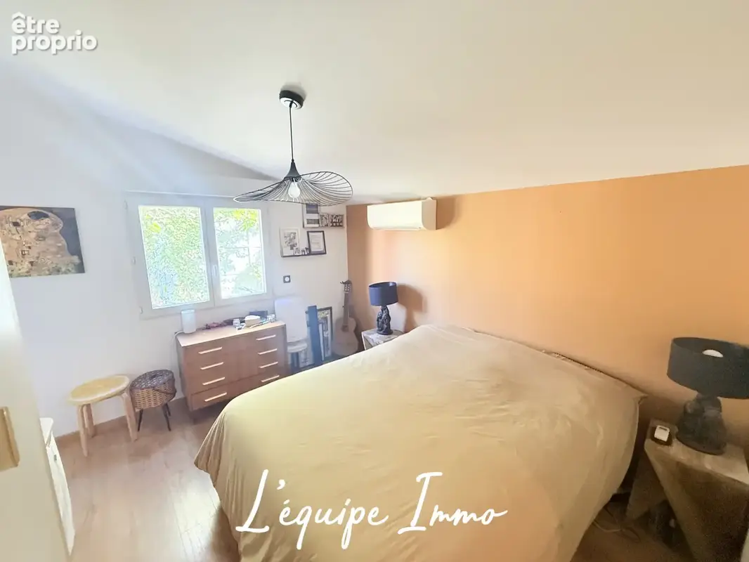 Coup de Coeur! Maison T5 plain-pied de 145 m2 avec Garage et piscine - - photo 14
