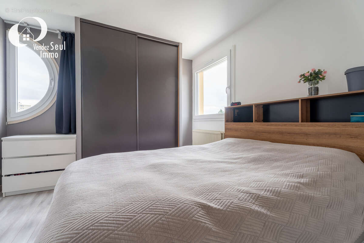 Appartement à BRON