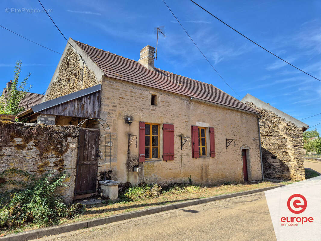 Maisons 6 pièces de 130m2 avec jardins et dépendances à Santigny - photo 14