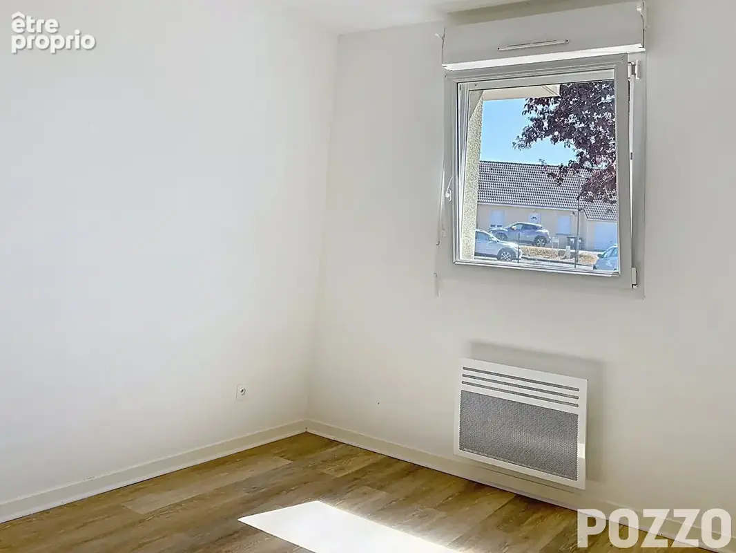 Appartement - T3 - 2 chambres - Résidence - RDC - Saint-Lo - terrasse - parking - photo 2