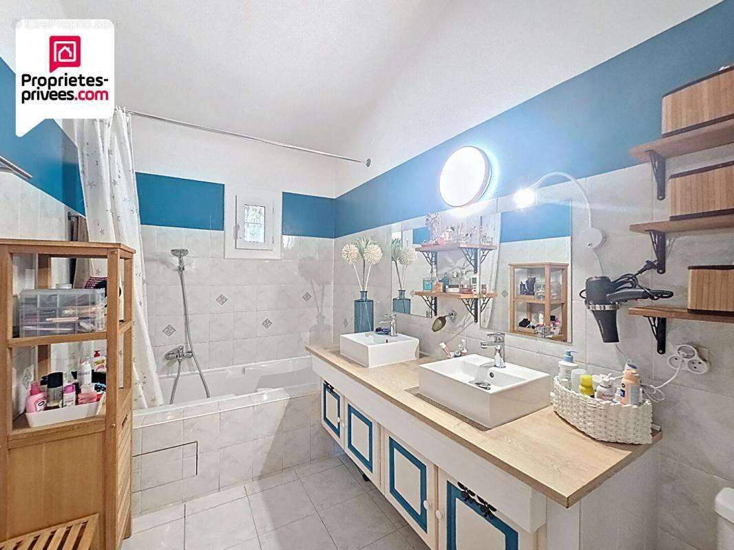 Maison à SAINT-CEZAIRE-SUR-SIAGNE