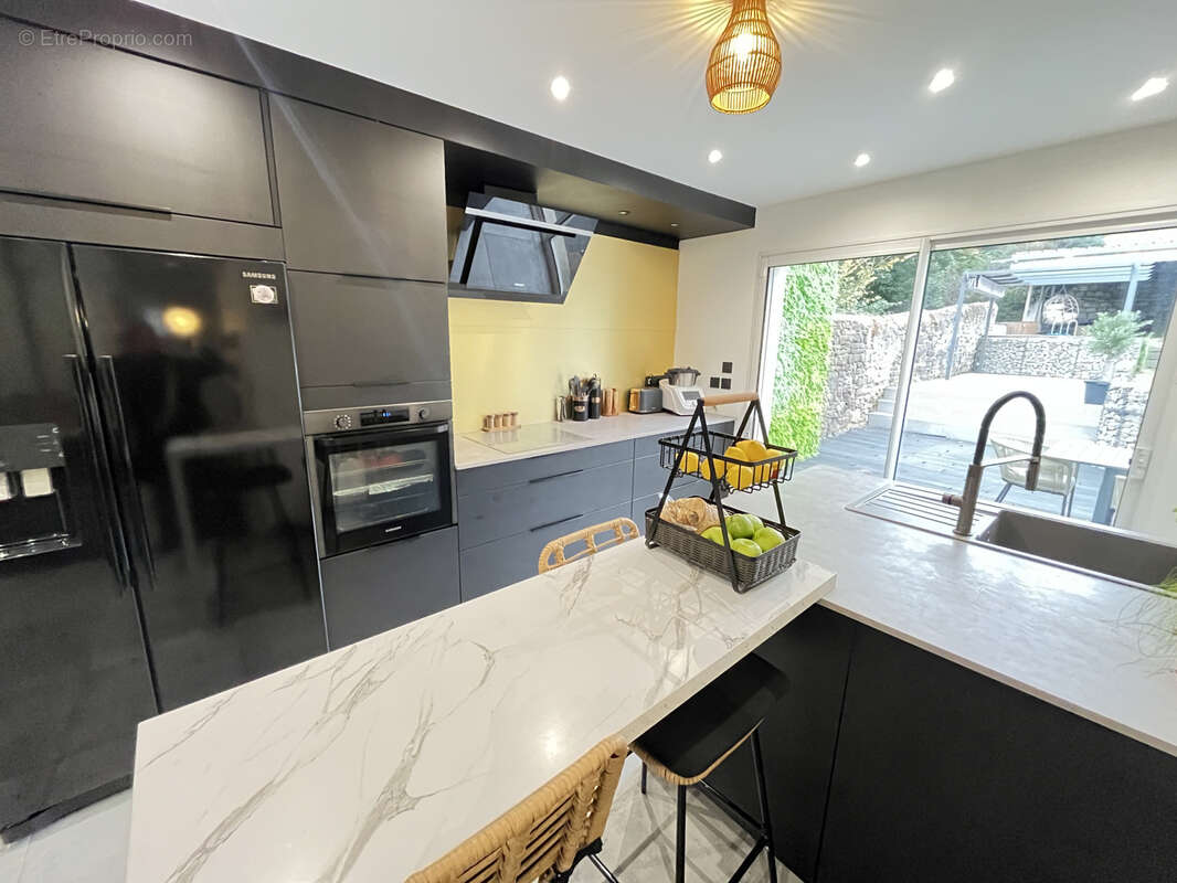 Maison à SAINT-ETIENNE