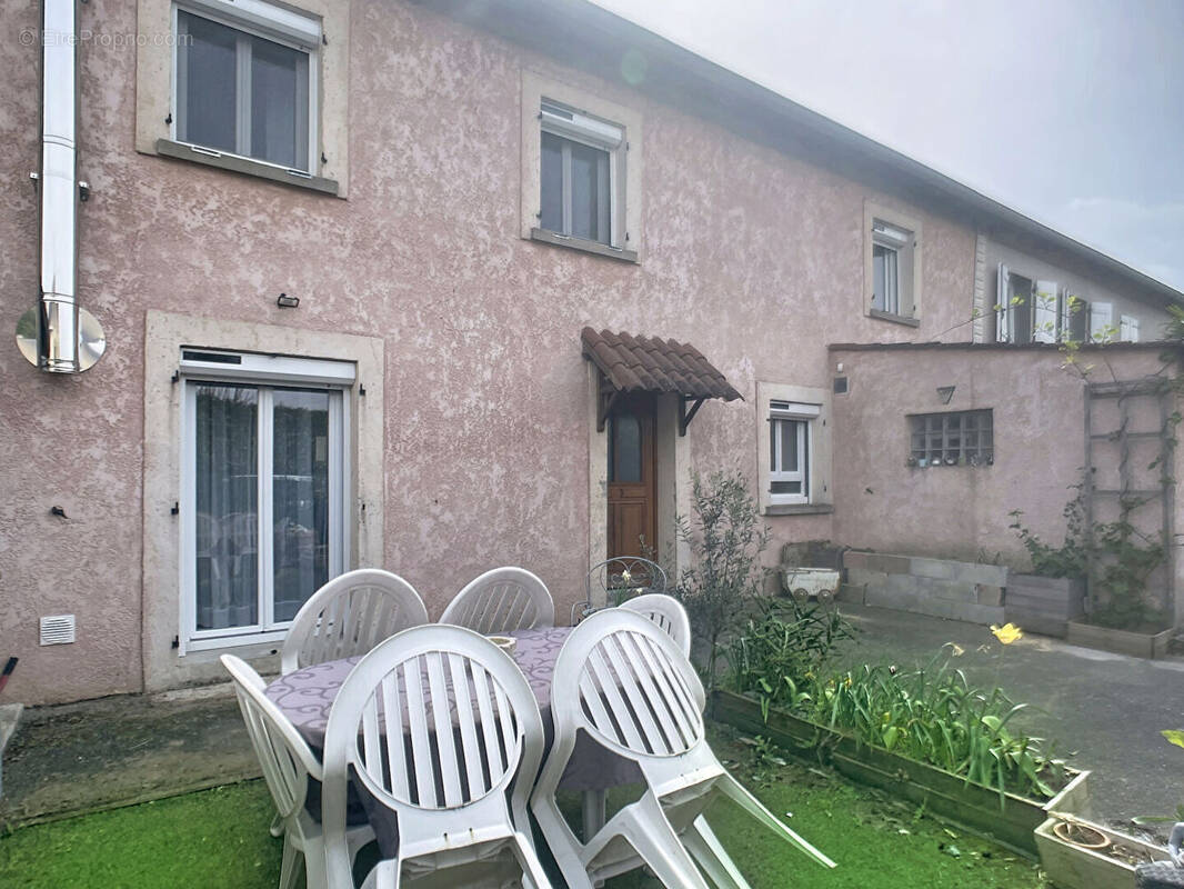 Maison à BELLEVILLE