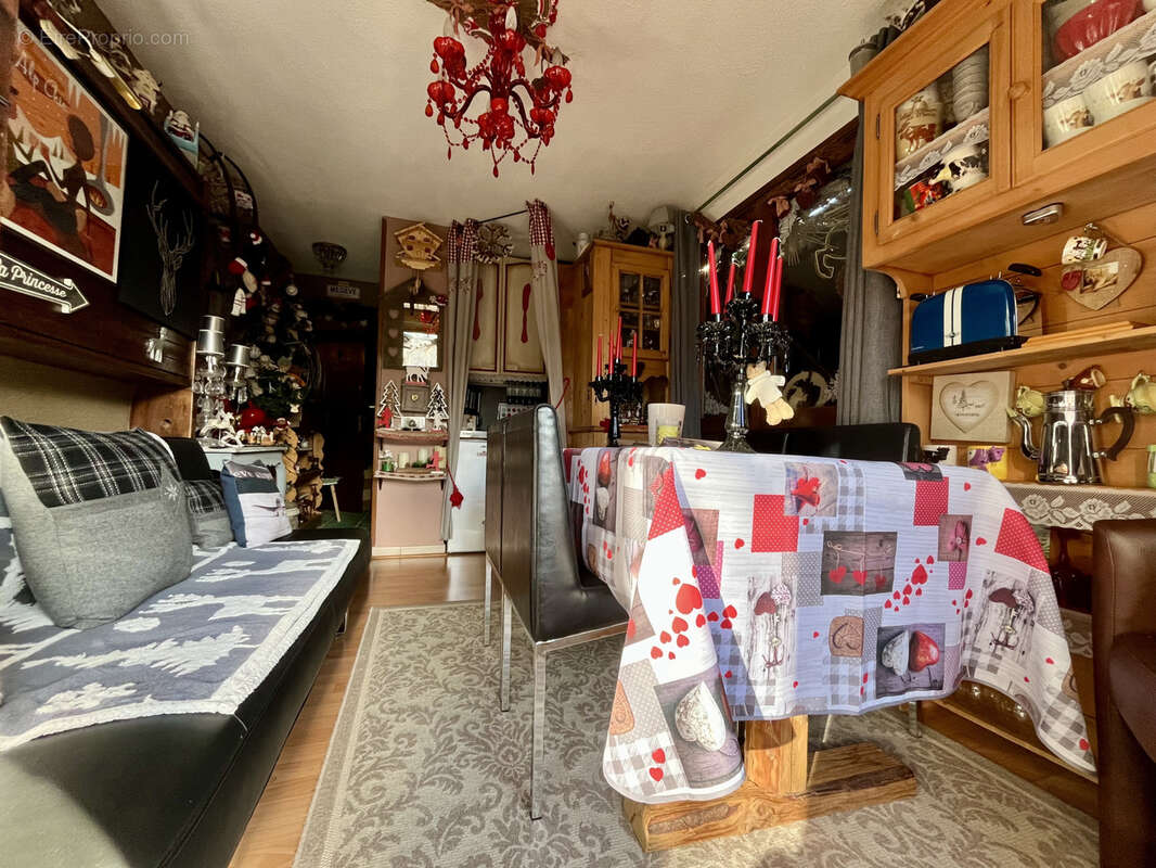 Appartement à DEMI-QUARTIER