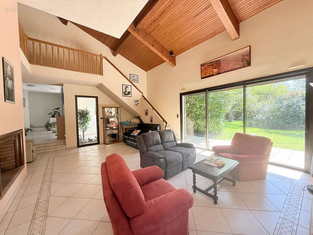 Maison à LABARTHE-SUR-LEZE