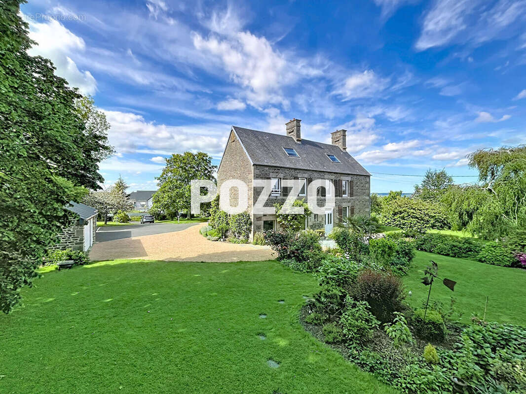 Maison à LE BENY-BOCAGE