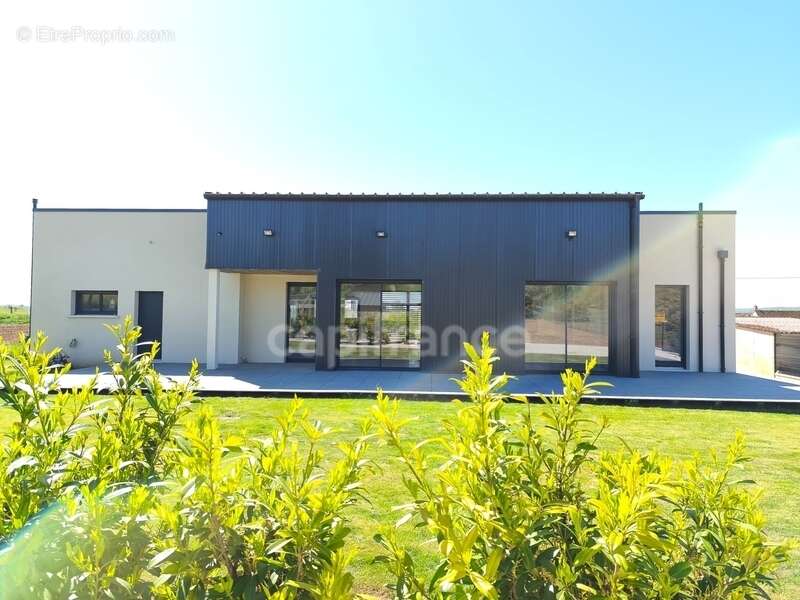  RARE À LA VENTE – Maison contemporaine d’exception - photo 4