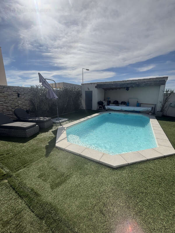 Maison à BELLEGARDE