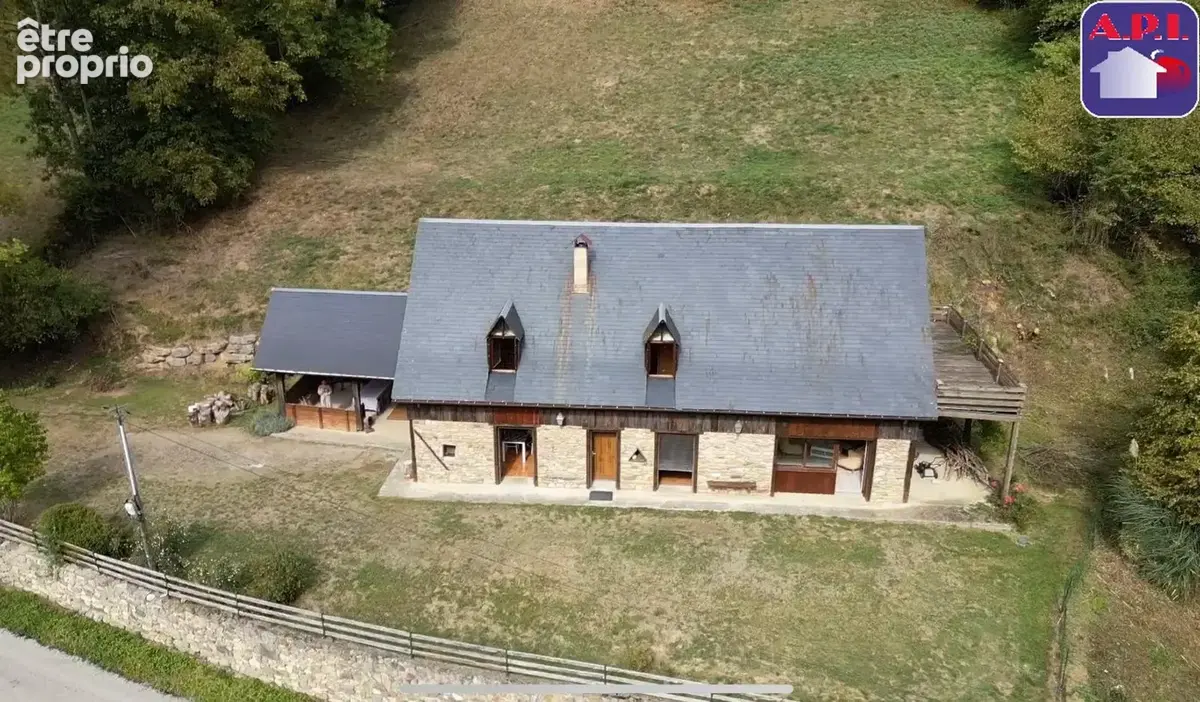 Maison 9 pièces 176 m² à vendre à Arrien-En-Bethmale (09800) - photo 2