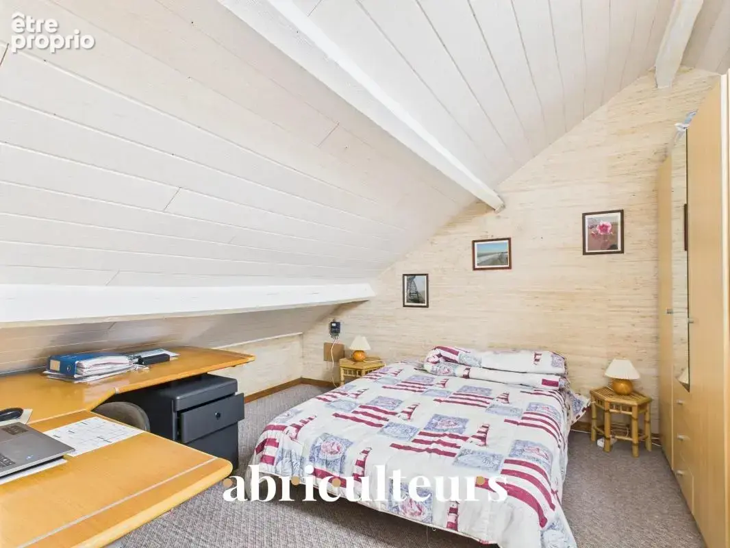 Maison avec grand terrain et dans le centre ville en vente à La Barre-de-Monts (85550) - photo 11