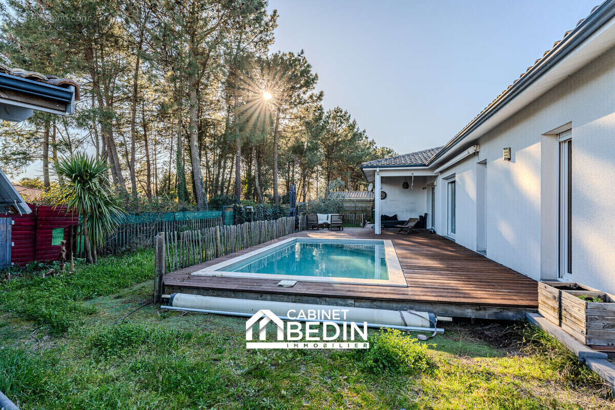 Maison 136 m² à Gujan-Mestras  - photo 4