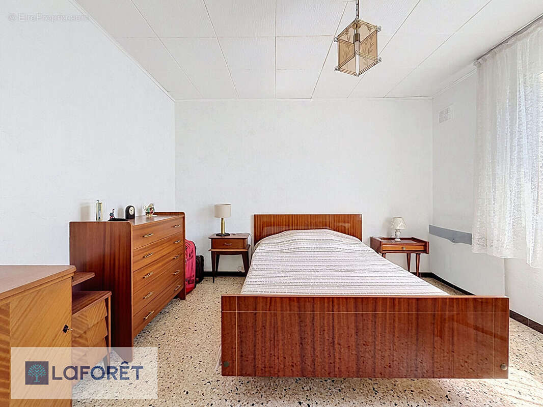 Six-Fours-les-Plages -Bucarin -Maison T4 -Plain-pied - photo 9