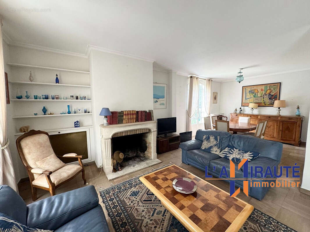 Maison à MAISONS-LAFFITTE