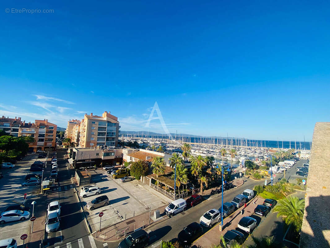 Appartement à HYERES