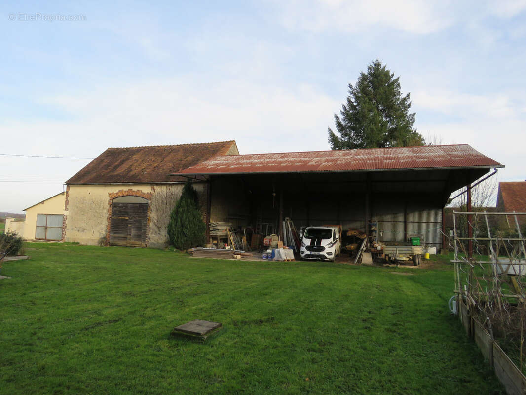 Maison à PERS-EN-GATINAIS