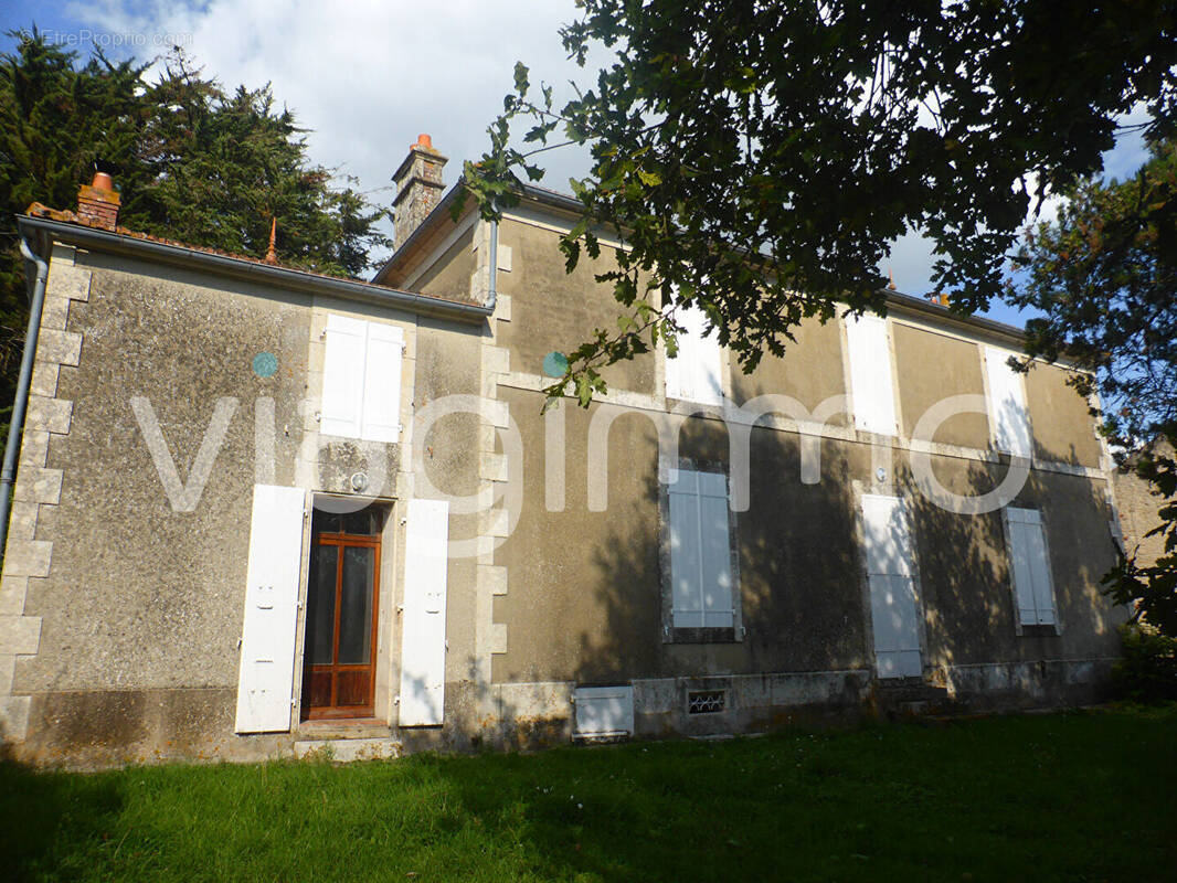 Maison à LAIROUX