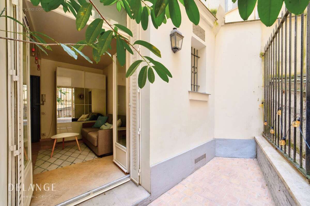 Studio avec terrasse - 15 m² - photo 12