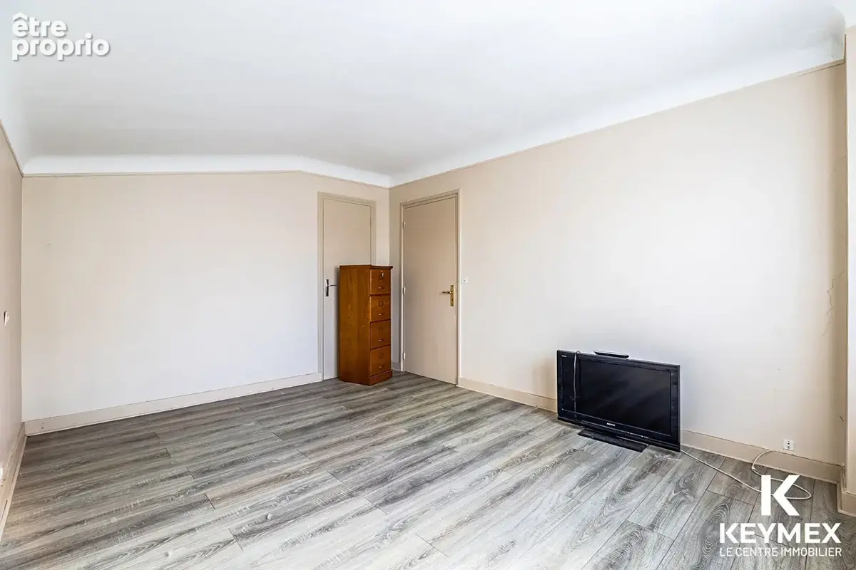 Appartement Baillet En France 3 pièce(s) 052.95 m2 a rénover - photo 7