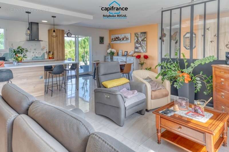 Maison à vendre 5 pièces Maison de 123 m2 habitables sur 800m2 de terrain et piscine - photo 8
