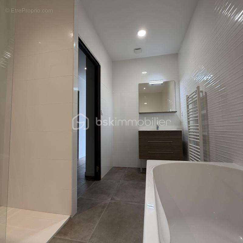 Appartement à BRINDAS