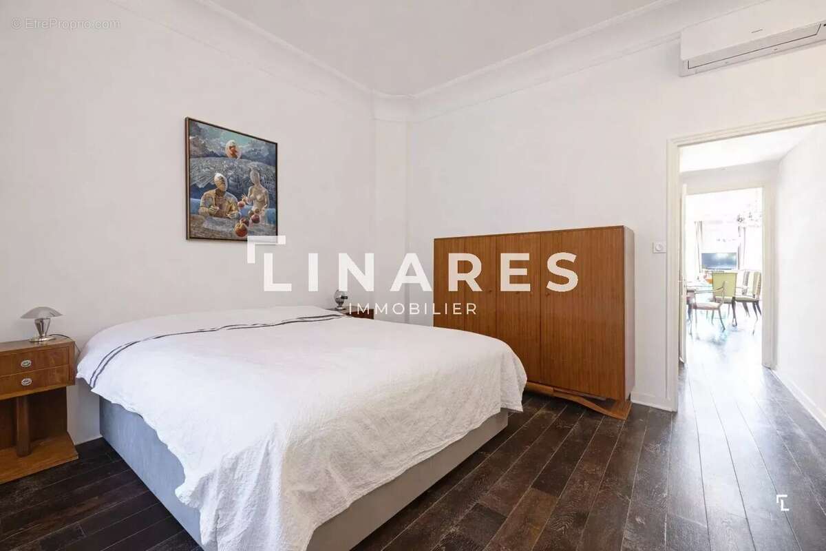 Appartement à MARSEILLE-1E