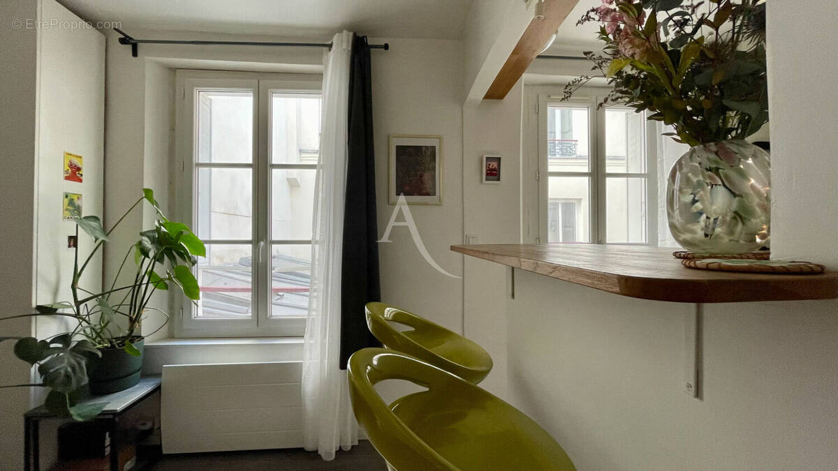 Appartement à PARIS-11E