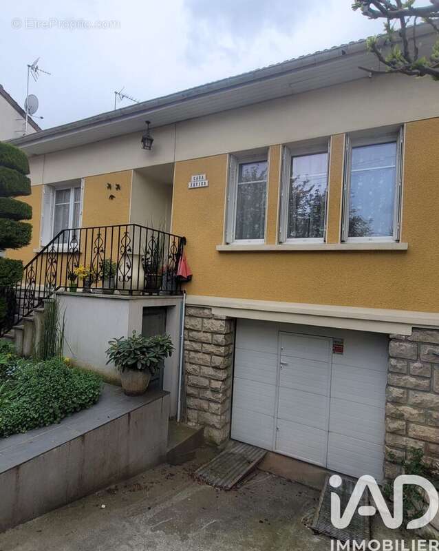 Photo 2 - Maison à STAINS