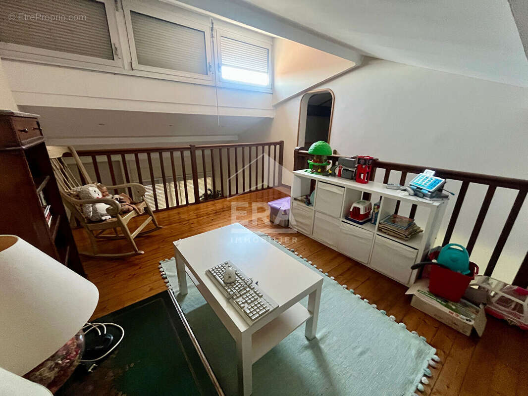 Appartement à VILLEPREUX