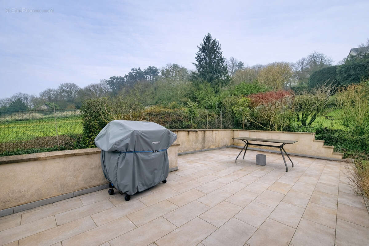 Maison à RESSONS-LE-LONG