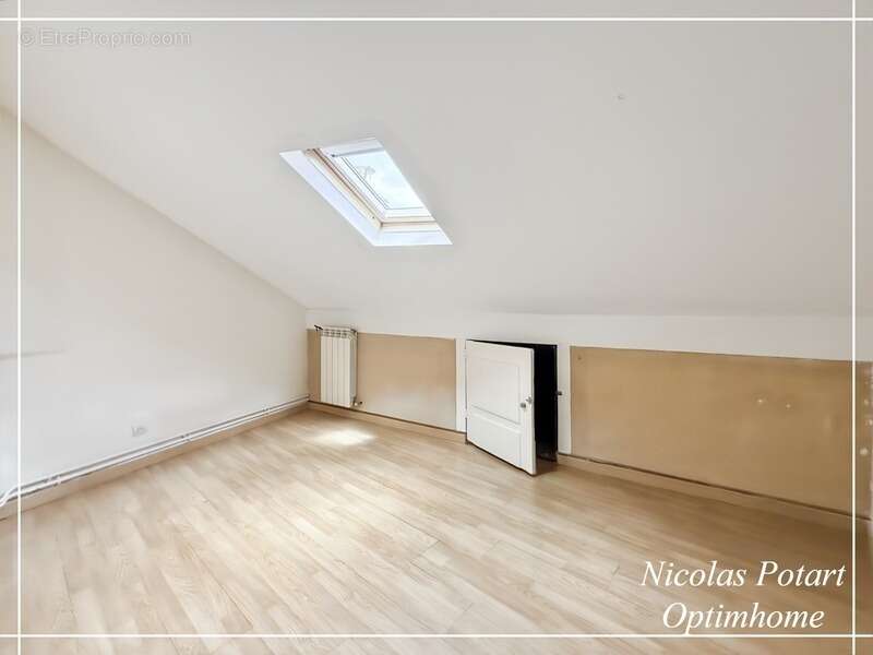 Maison 4 pièces avec cour, préau et bureau – Centre de Lacroix-Saint-Ouen - photo 16