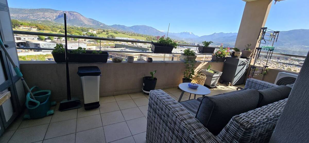 Appartement à SARROLA-CARCOPINO
