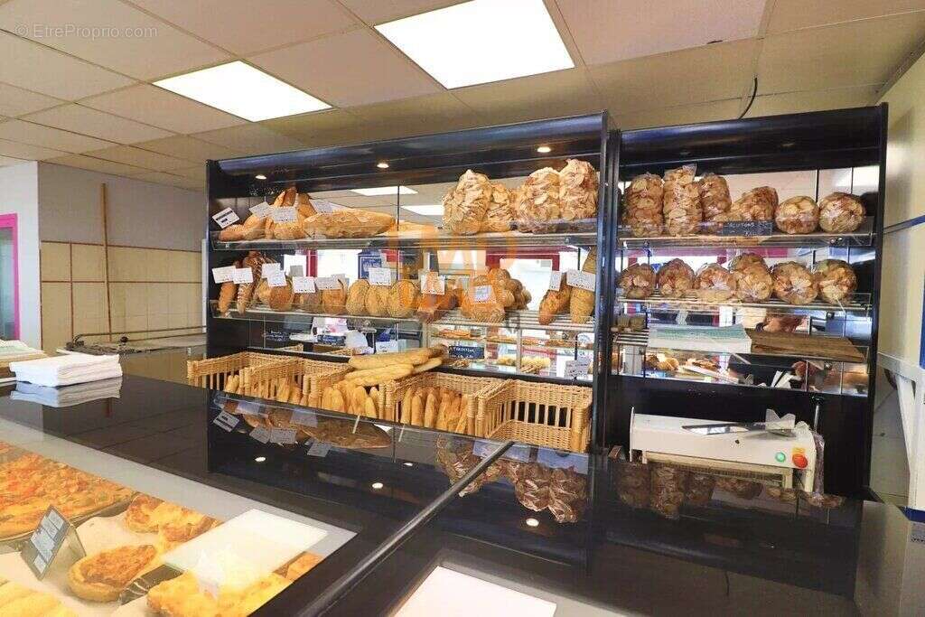 Commerce à POURRIERES