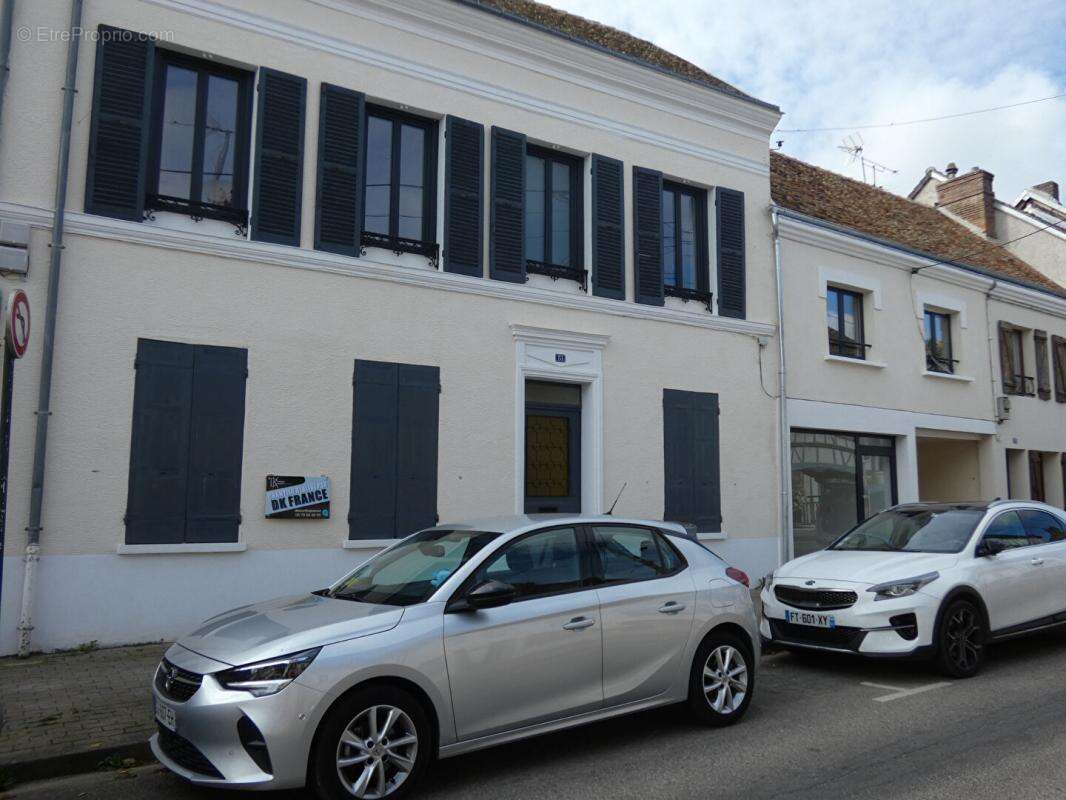 Maison à IVRY-LA-BATAILLE