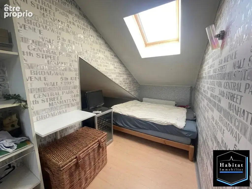 Maison et local commercial de 207m² avec jardin - photo 9
