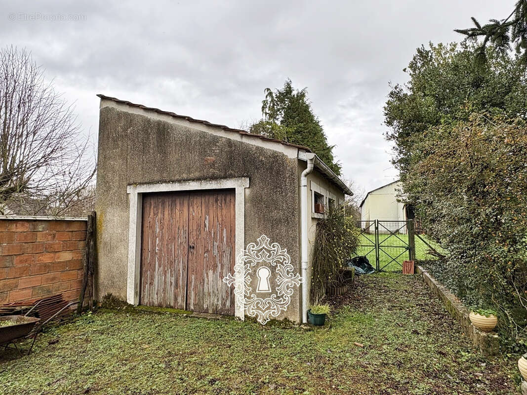 Maison à LONGUEVILLE