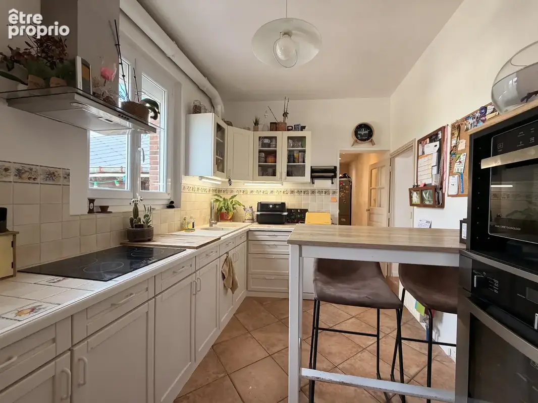 Coup de cœur assuré ! Une maison rare, alliant charme, confort et fonctionnalité, à découvrir sans tarder ! - photo 4