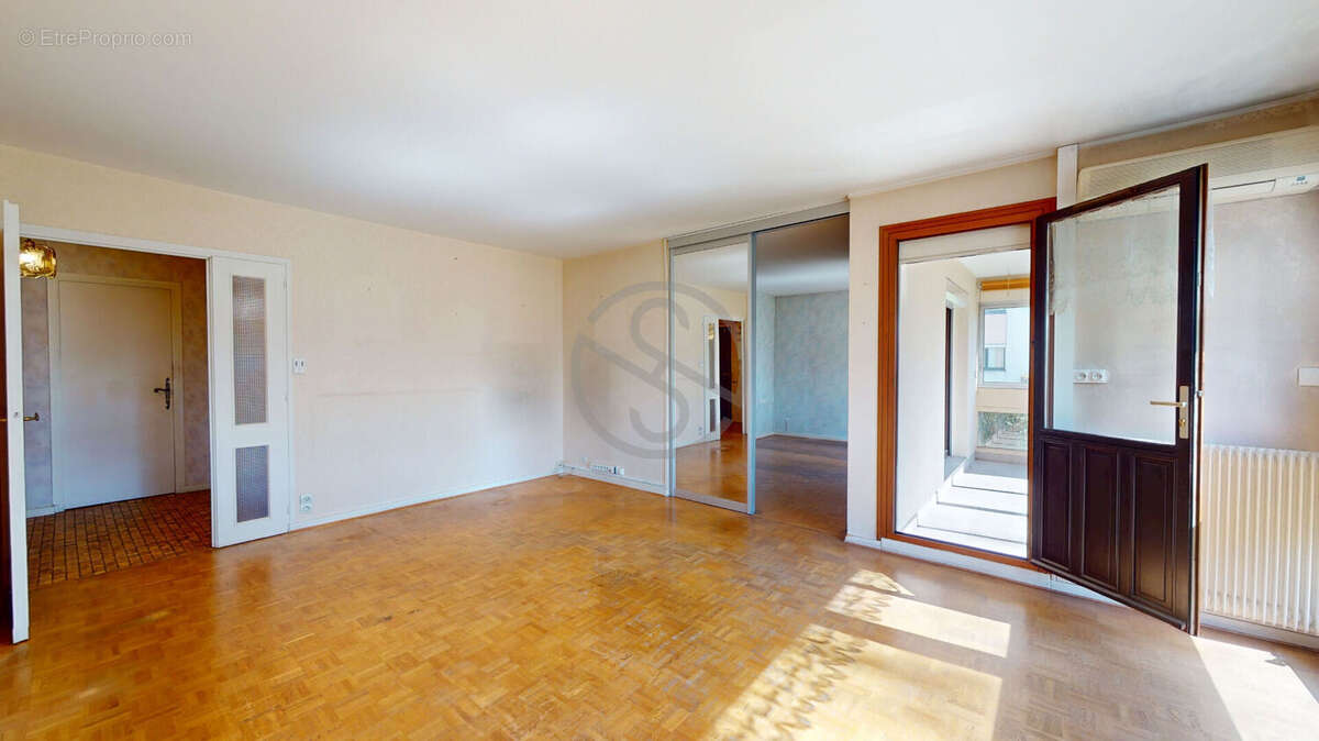 Appartement à SEYSSINET-PARISET