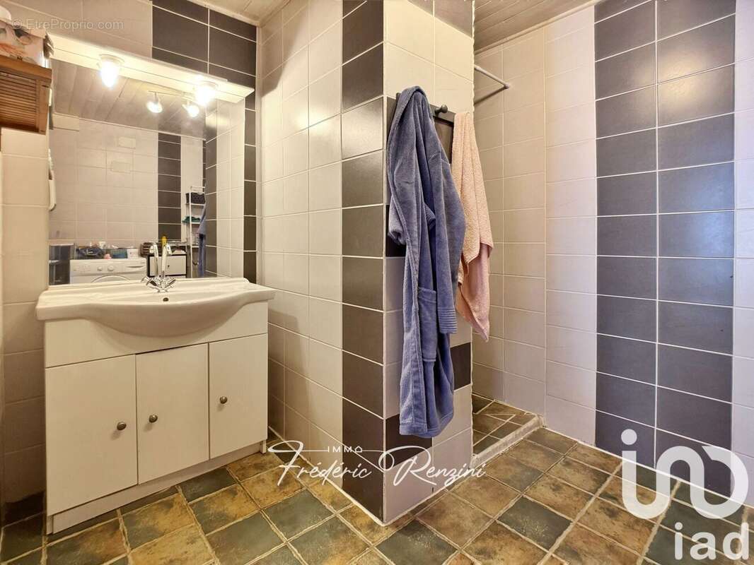 Photo 8 - Maison à BELVEZE-DU-RAZES