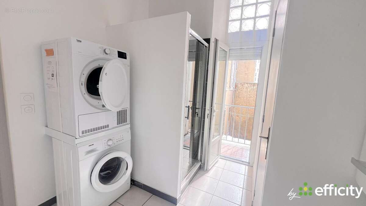 Appartement à MARSEILLE-6E