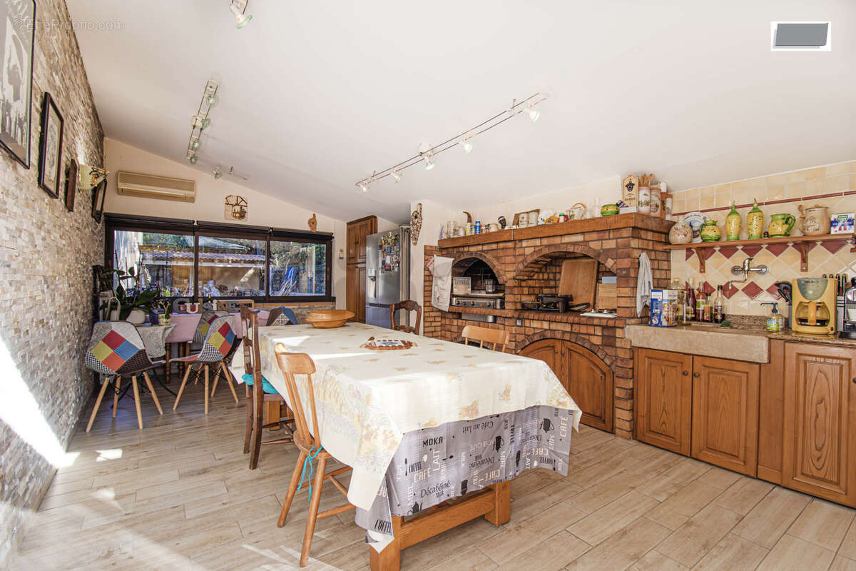 Appartement à OLLIOULES