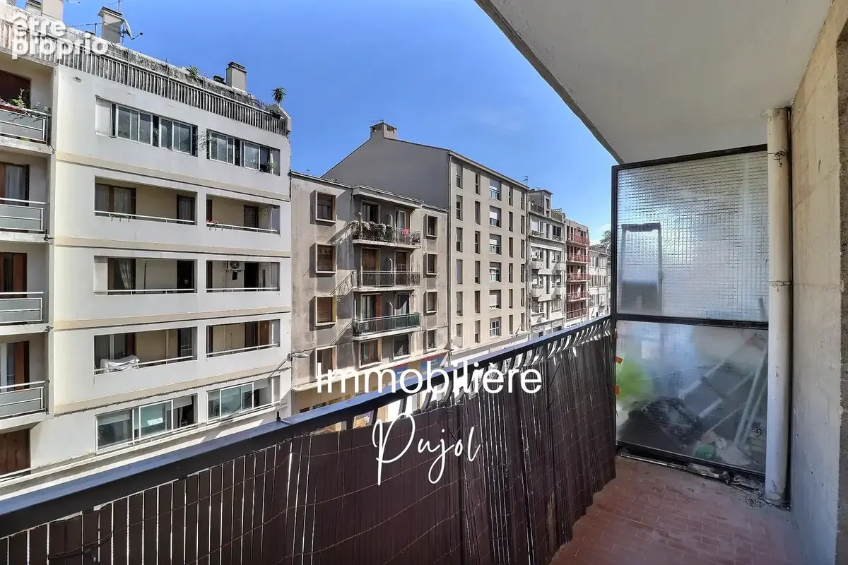 Saint Lazare - Studio avec balcon - photo 10