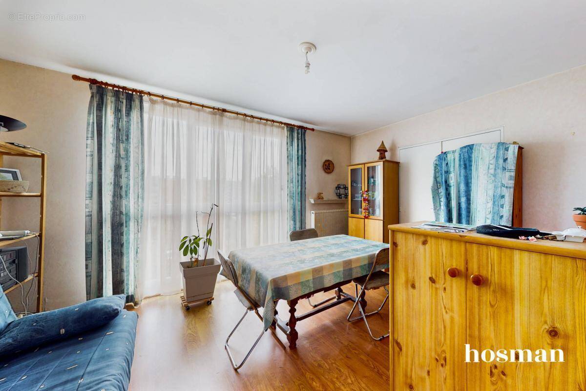 Appartement à NANTERRE