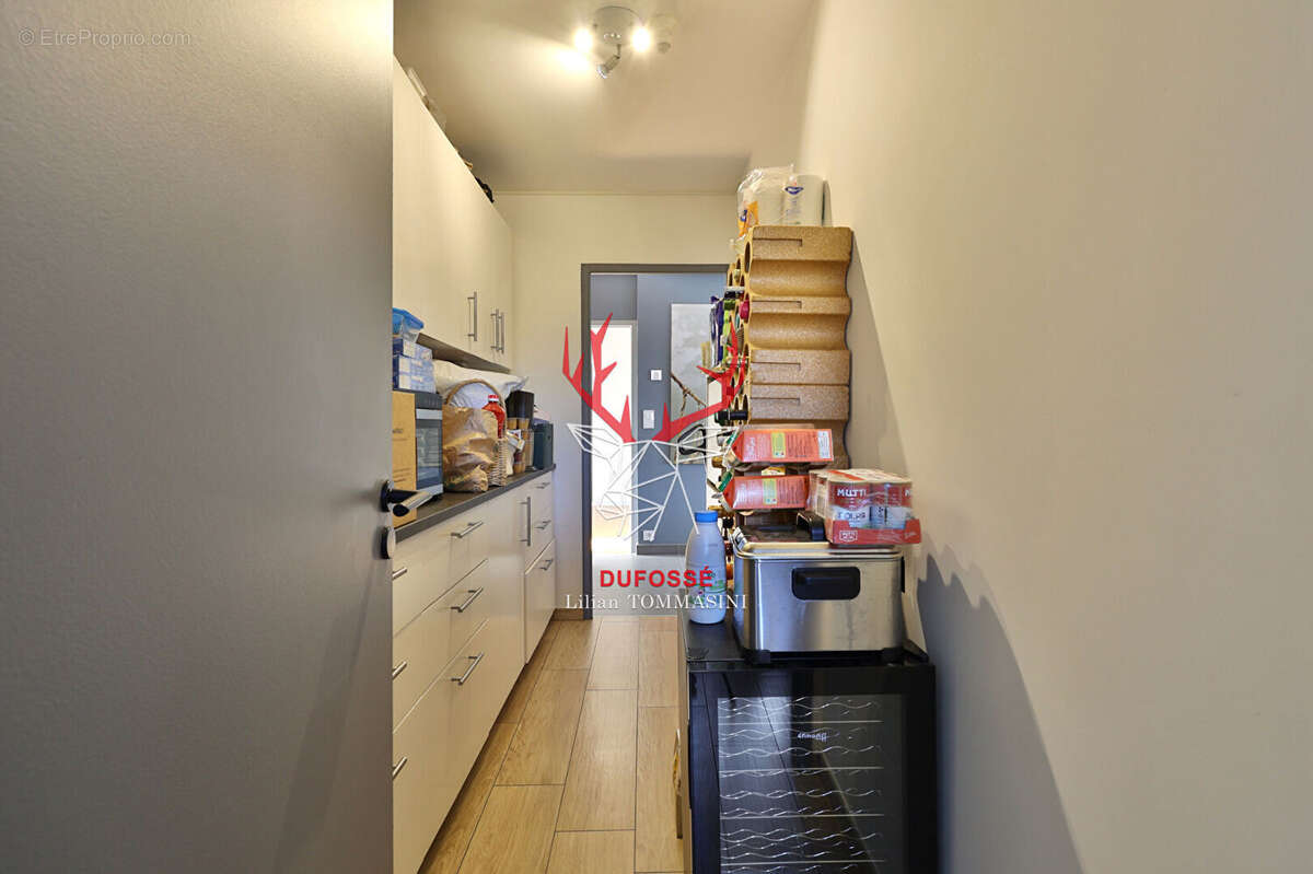 Maison à LA TOUR-DE-SALVAGNY