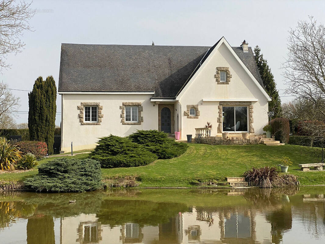 Maison à LAVAL