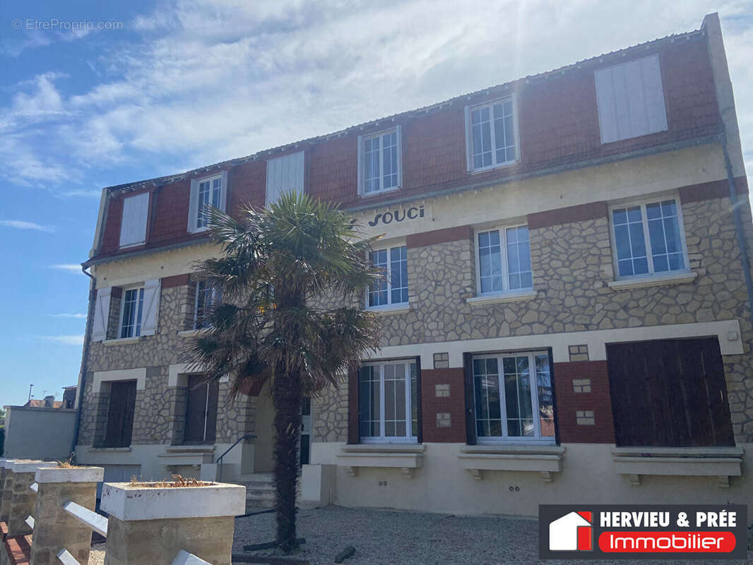 Appartement à LUC-SUR-MER