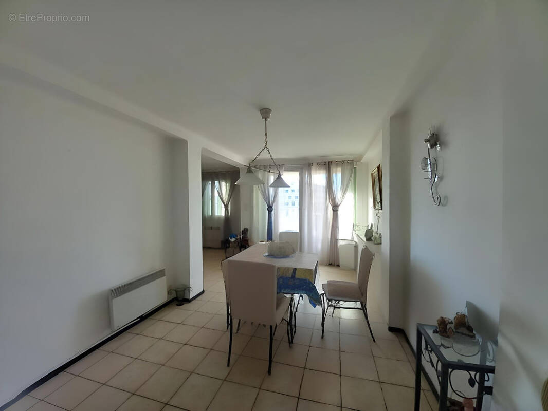 Appartement à MARSEILLE-14E