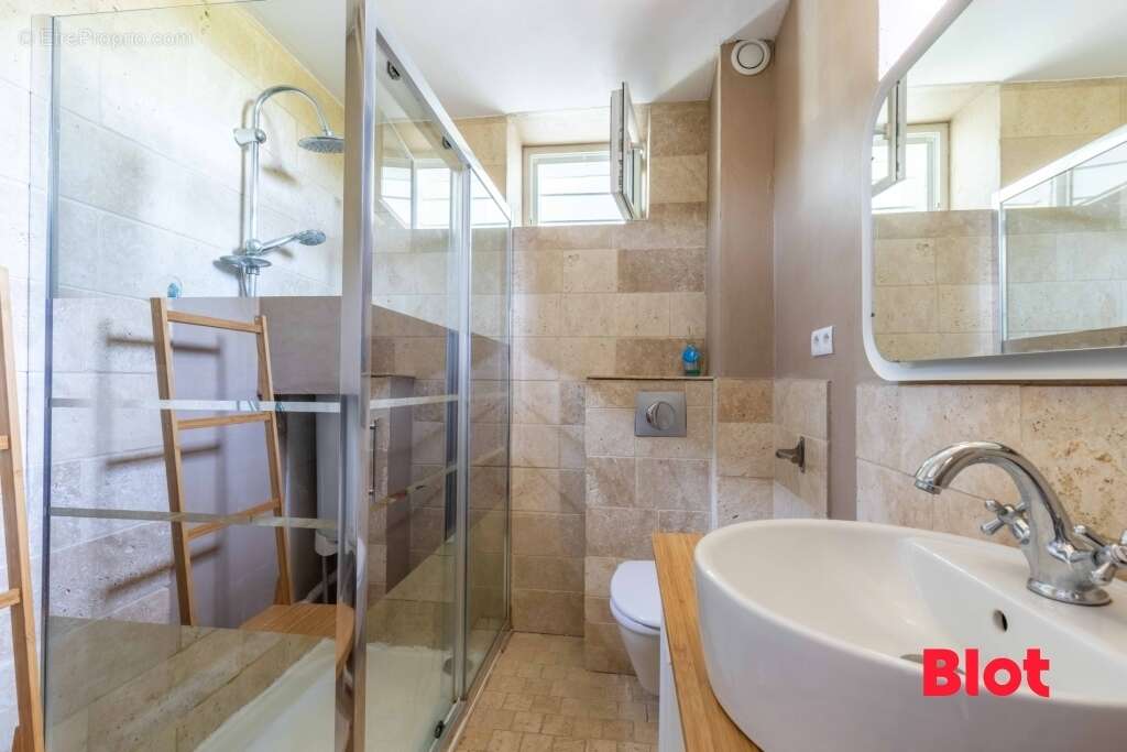 Maison à SAINT-MEDARD-SUR-ILLE