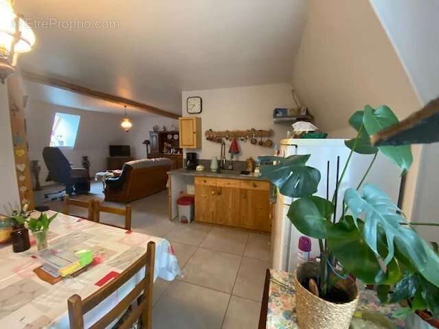 Maison à LA TOUR-D'AUVERGNE