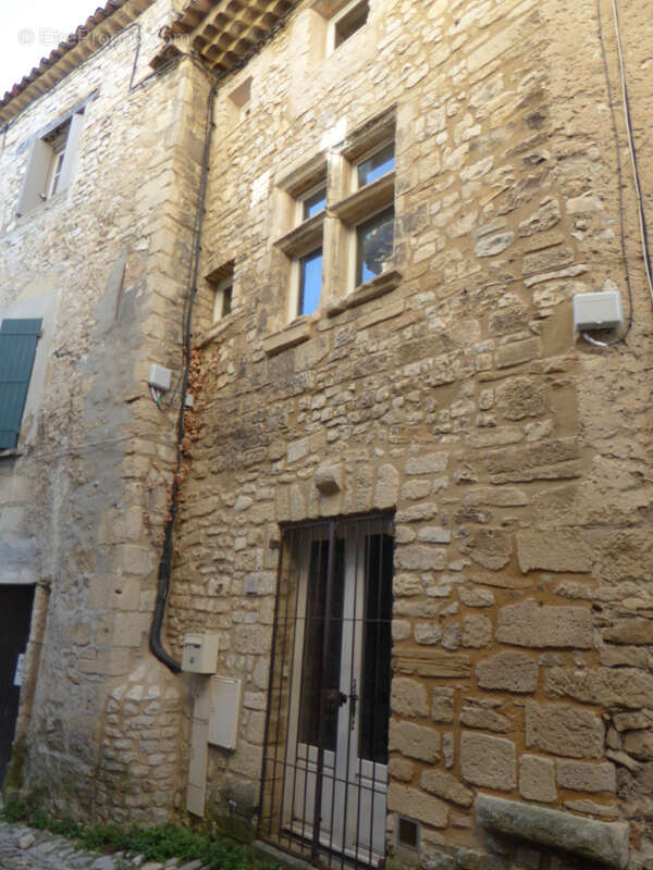 Maison à VAISON-LA-ROMAINE