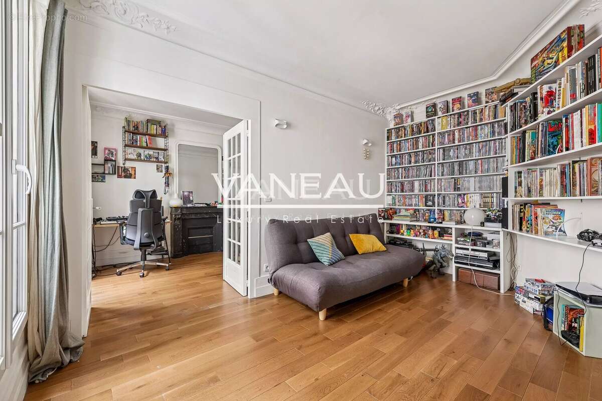 Appartement à PARIS-10E